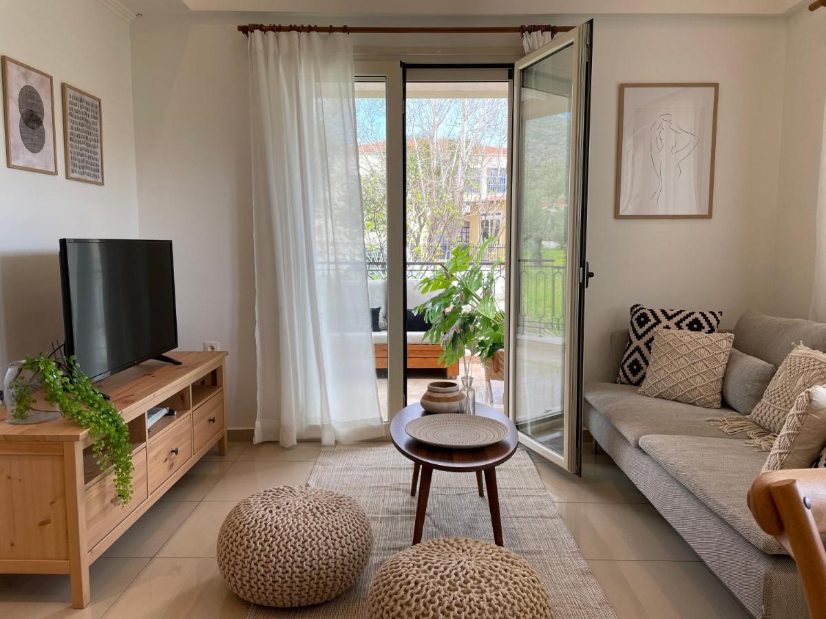 Kl Suites Lefkada - Feel At Home New Boho Apartment 400M From Beach Nidri Town Center Exterior photo